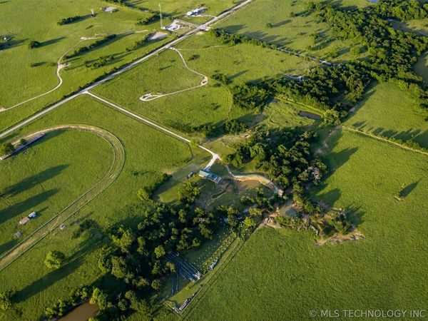 13223 Memorial Road , Wilson, OK 73463