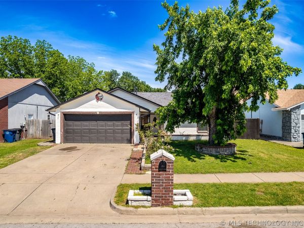 1555 S 137th East Avenue , Tulsa, OK 74108