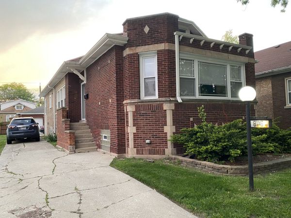 8136 S Luella Avenue, Chicago, IL 60617