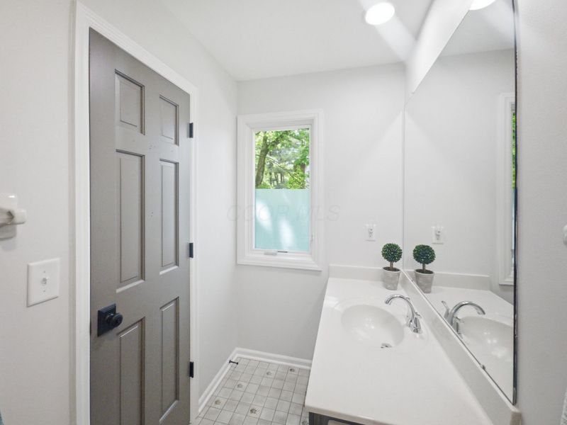 379 Meditation Lane, Columbus, OH 43235 Photo 53