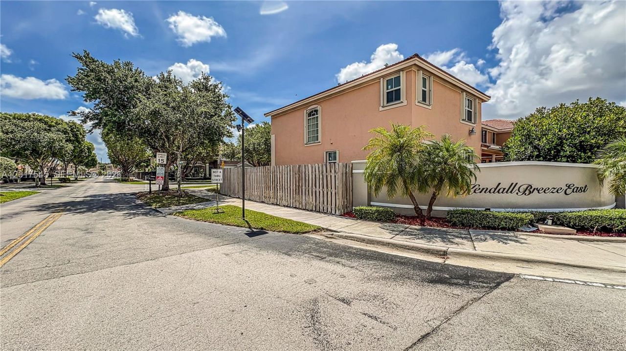 11942 SW 126th Ln, Miami, FL 33186 Photo