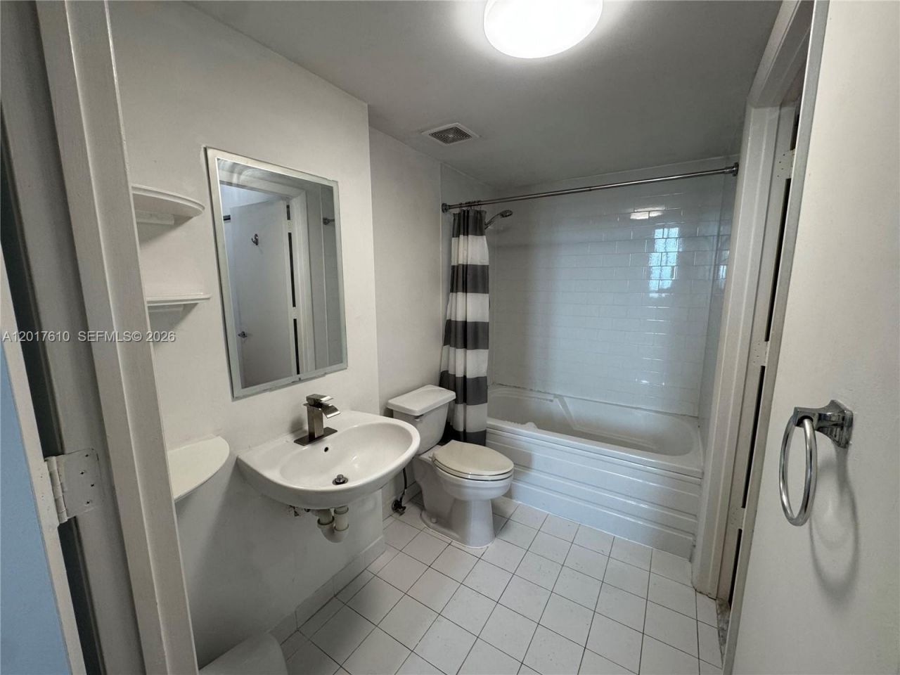690 SW 1st Ct , Unit 2532, Miami, FL 33130 Photo