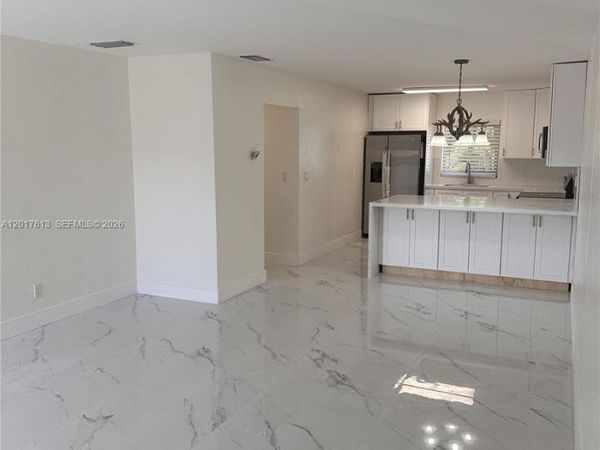 6591 SW 46th St, Unit 3, Davie, FL 33314