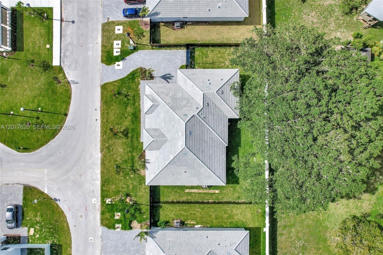 27232 SW 159th Path , Miami, FL 33031 Photo