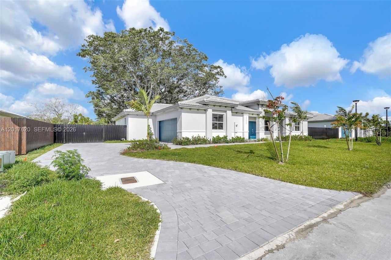 27232 SW 159th Path , Miami, FL 33031 Photo