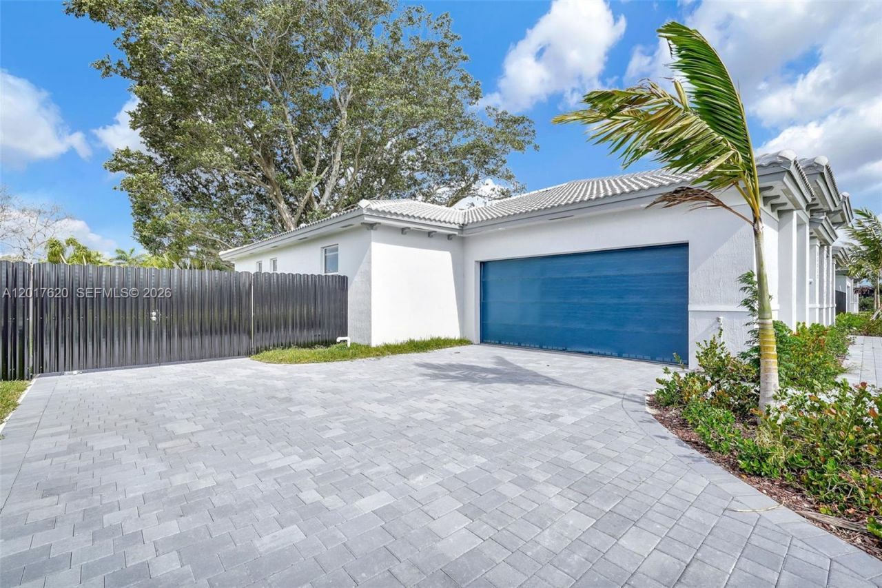 27232 SW 159th Path , Miami, FL 33031 Photo