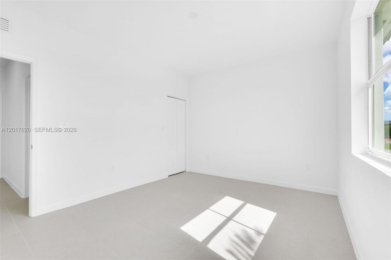 27232 SW 159th Path , Miami, FL 33031 Photo
