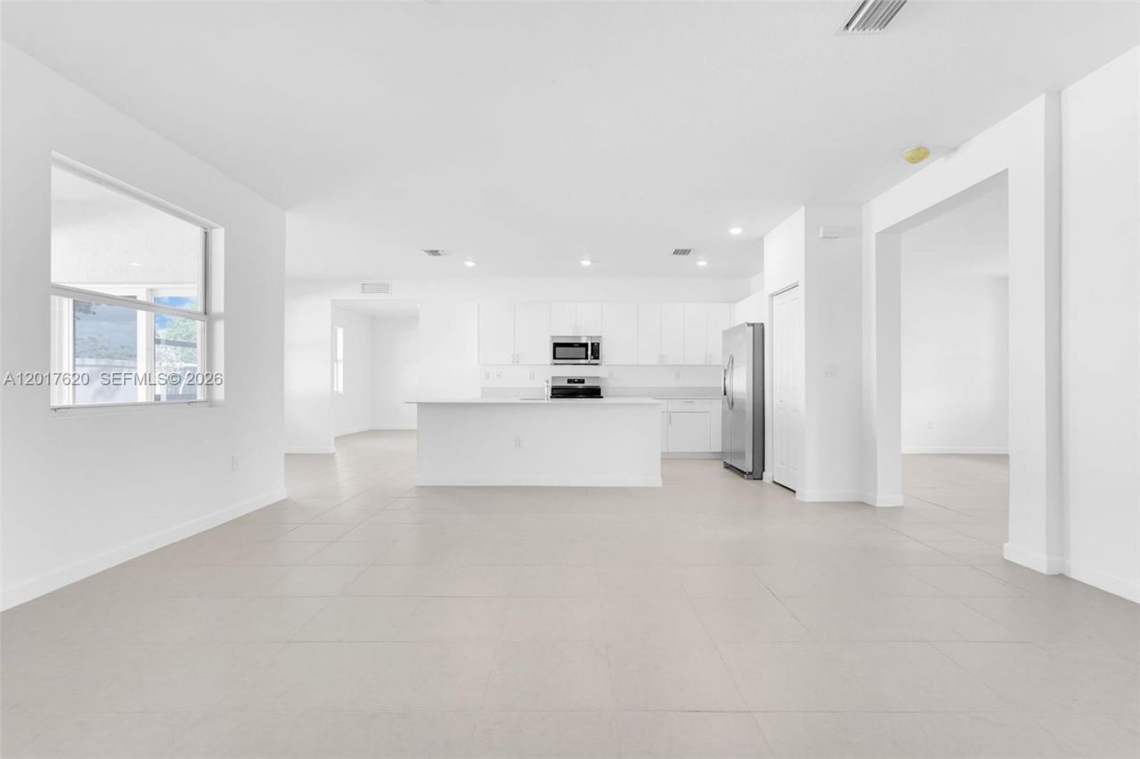 27232 SW 159th Path , Miami, FL 33031 Photo