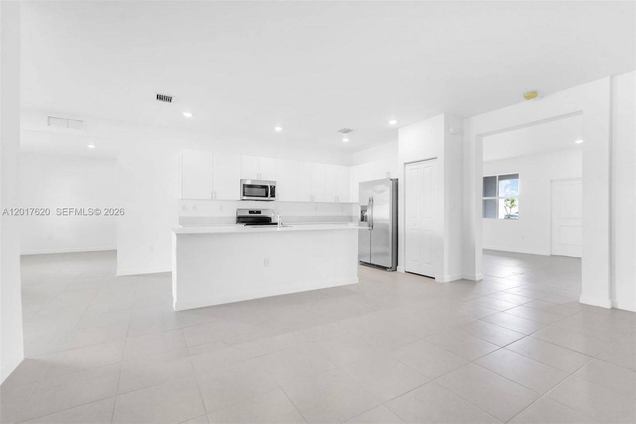 27232 SW 159th Path , Miami, FL 33031 Photo