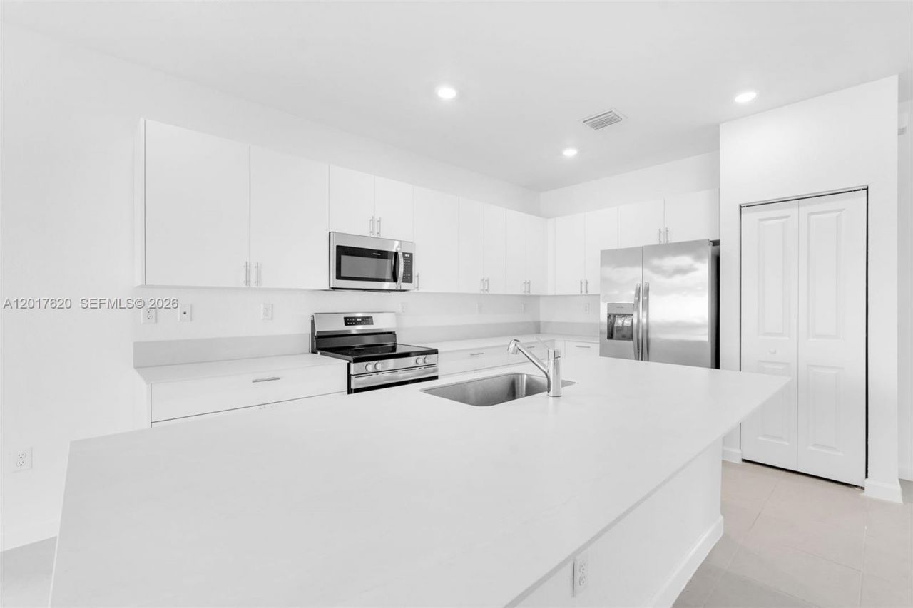 27232 SW 159th Path , Miami, FL 33031 Photo