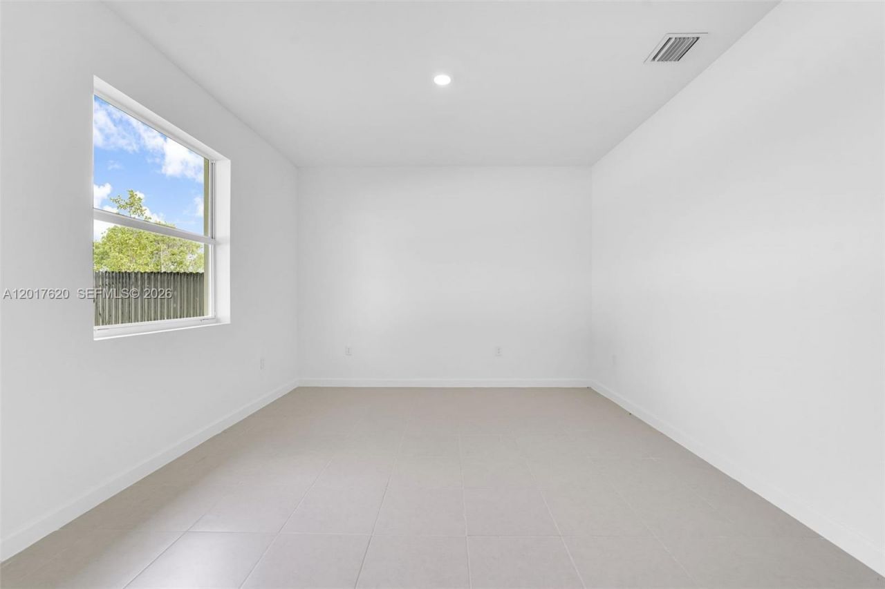 27232 SW 159th Path , Miami, FL 33031 Photo