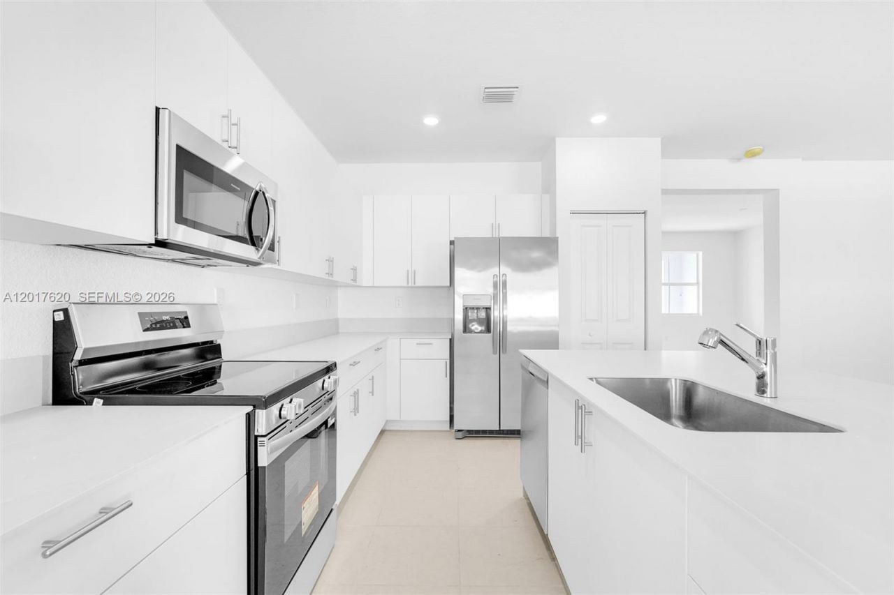 27232 SW 159th Path , Miami, FL 33031 Photo