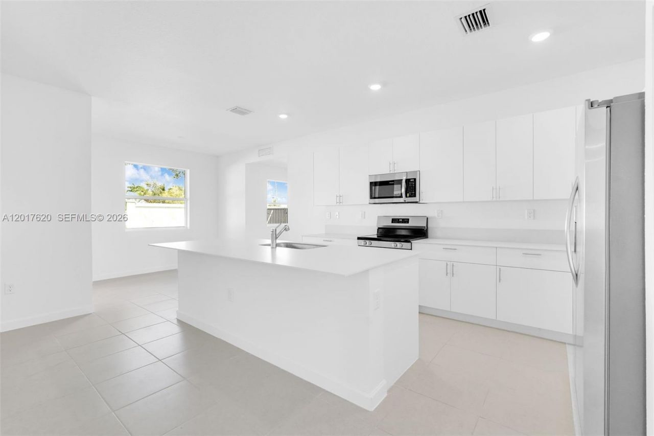 27232 SW 159th Path , Miami, FL 33031 Photo