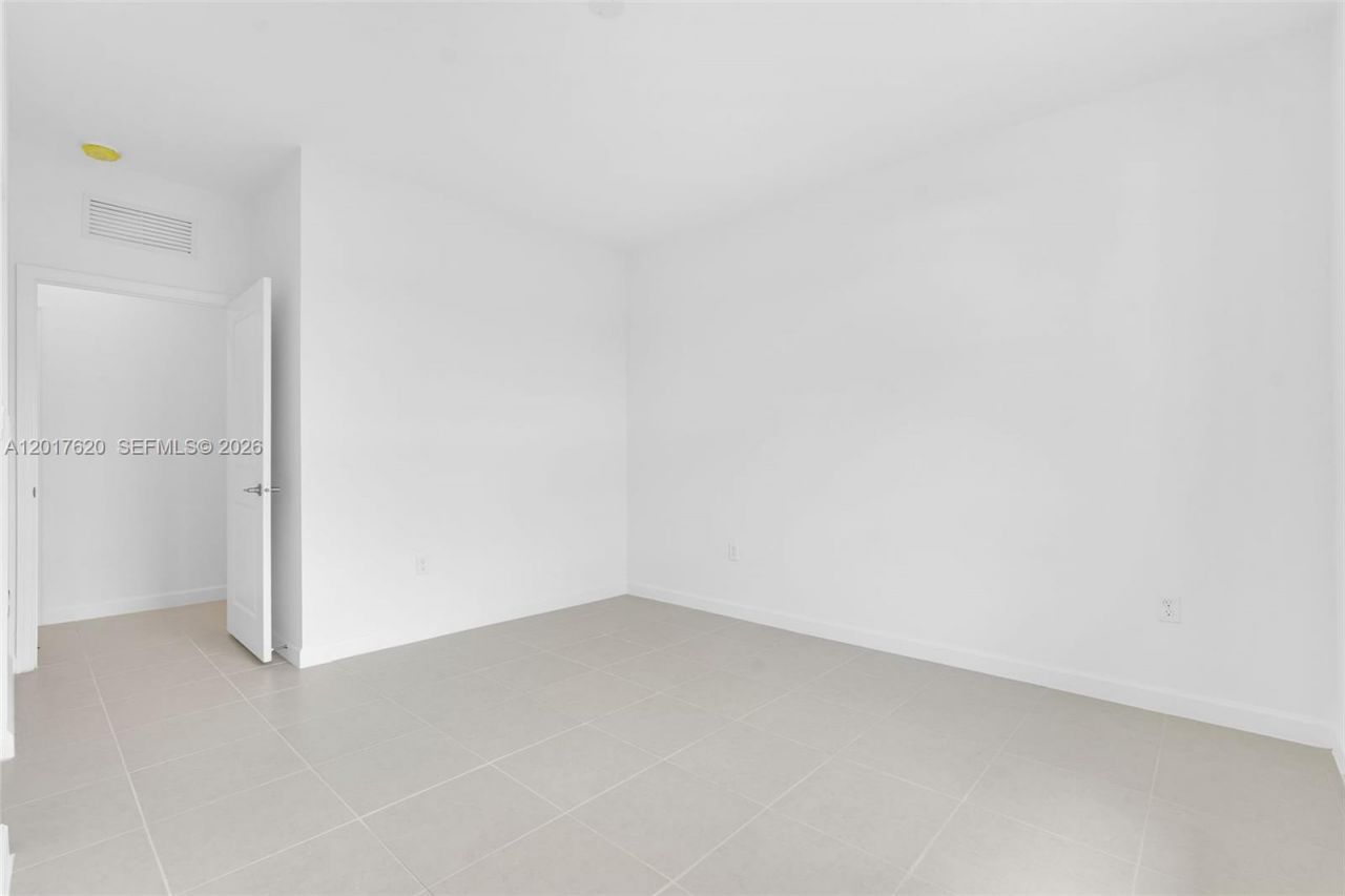 27232 SW 159th Path , Miami, FL 33031 Photo