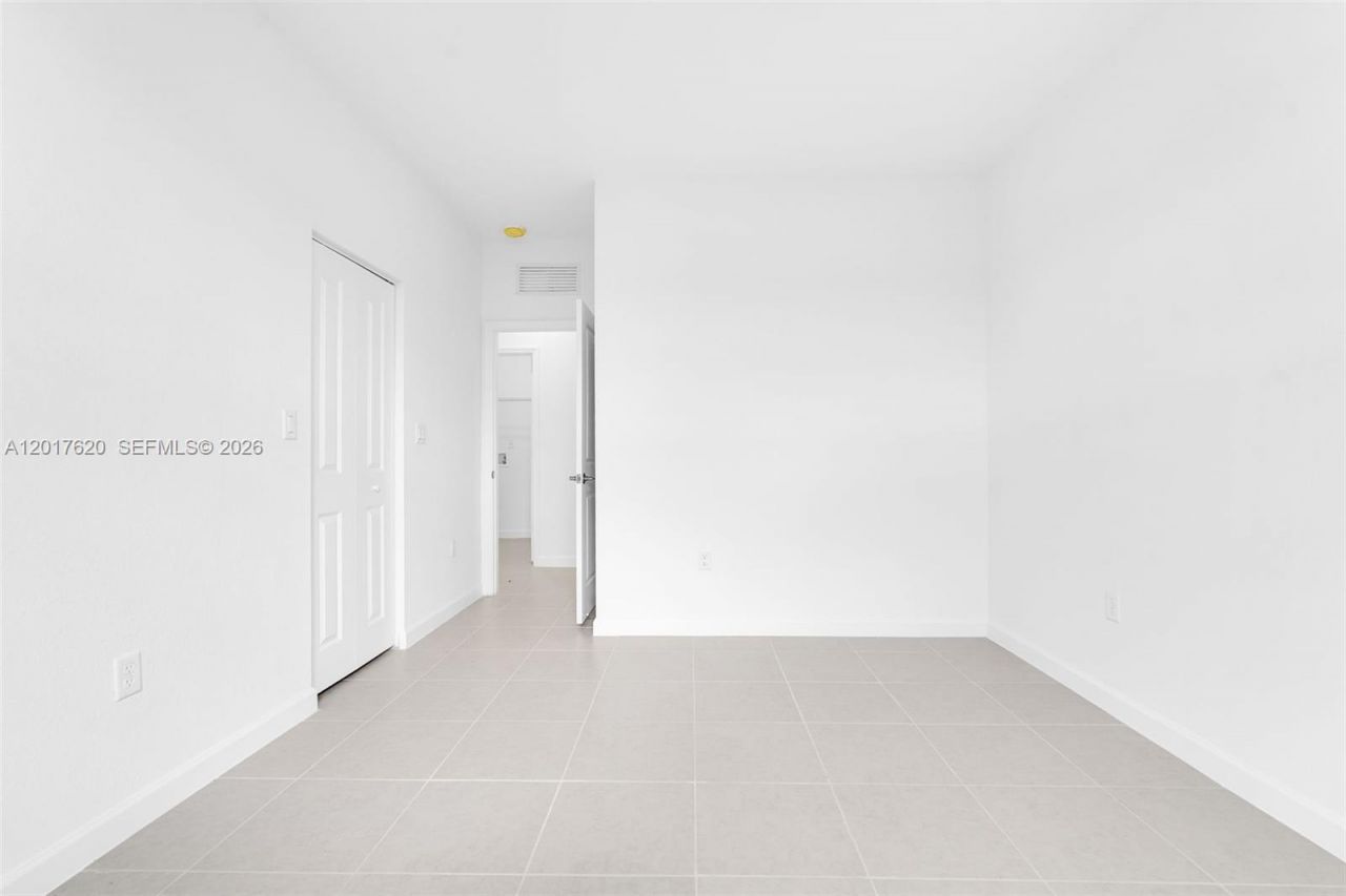 27232 SW 159th Path , Miami, FL 33031 Photo