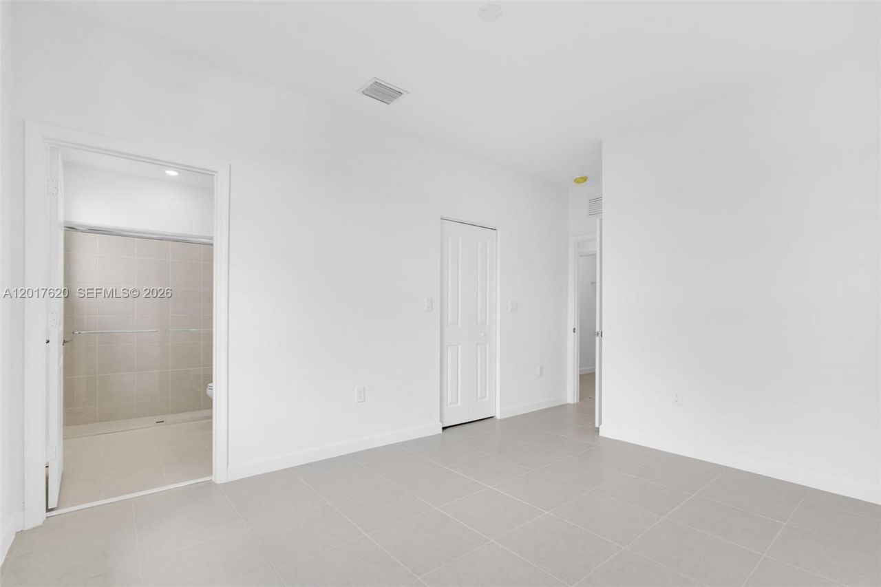 27232 SW 159th Path , Miami, FL 33031 Photo