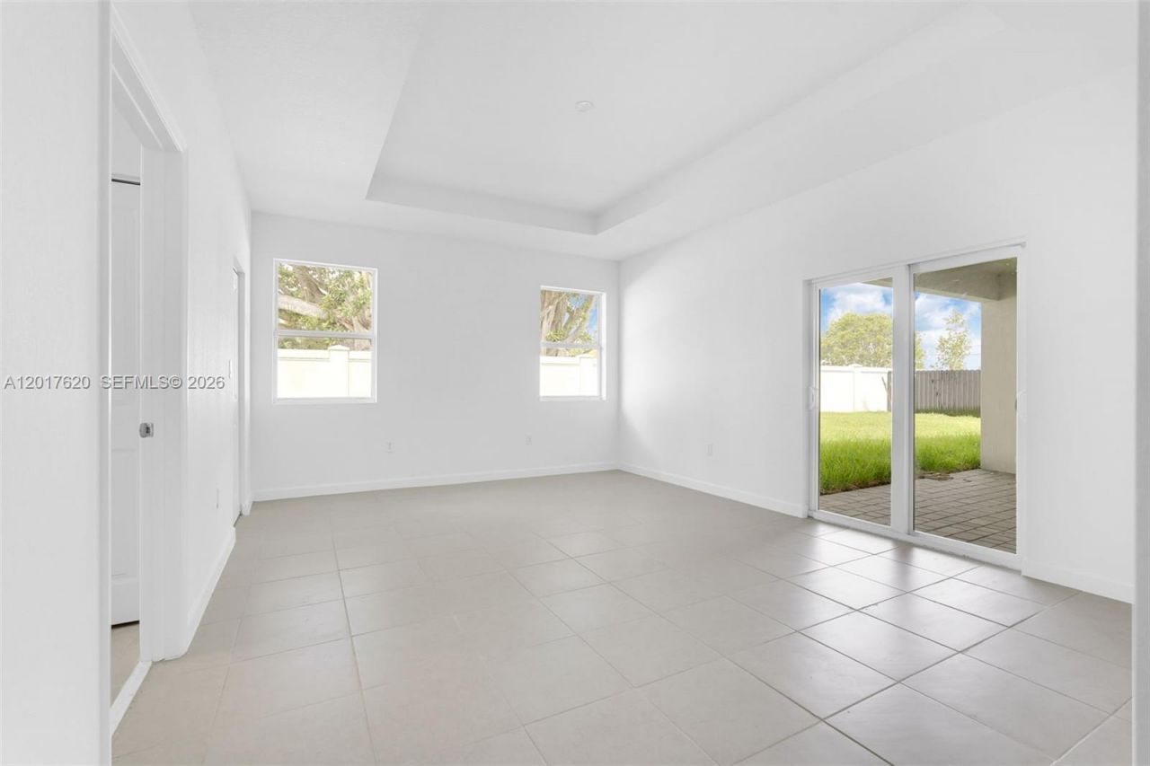 27232 SW 159th Path , Miami, FL 33031 Photo