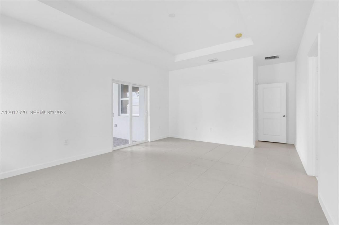 27232 SW 159th Path , Miami, FL 33031 Photo