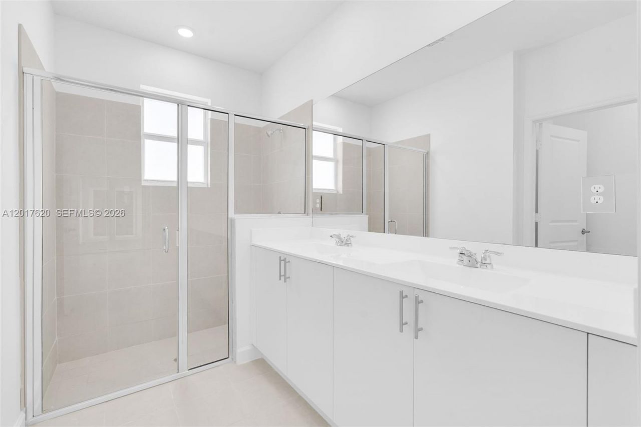 27232 SW 159th Path , Miami, FL 33031 Photo