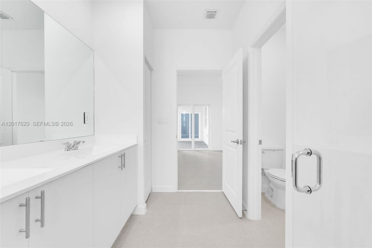 27232 SW 159th Path , Miami, FL 33031 Photo
