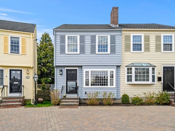 7 Leslie Cove, Marblehead, MA 01945