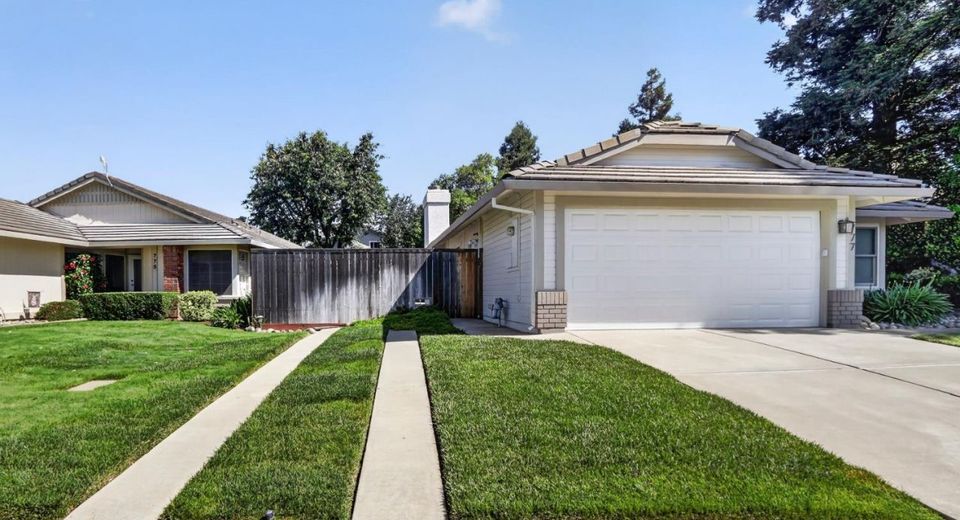 777 Cobble Hill Way, Galt, CA 95632 Photo