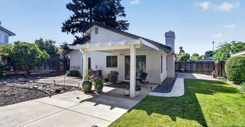 777 Cobble Hill Way, Galt, CA 95632 Photo