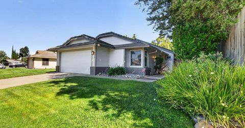 777 Cobble Hill Way, Galt, CA 95632 Photo