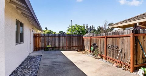 777 Cobble Hill Way, Galt, CA 95632 Photo