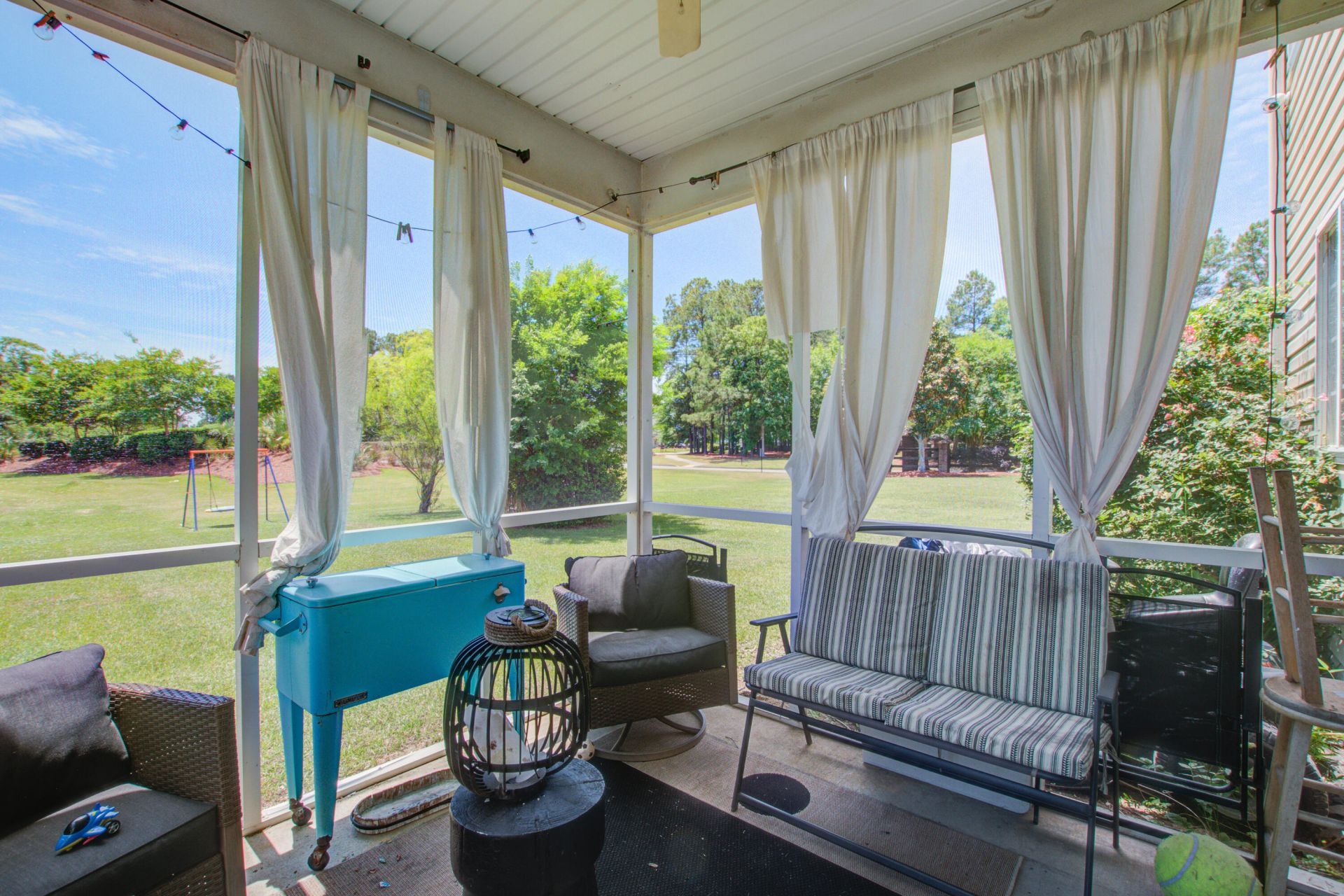 423 Glenmore Drive Photo 35