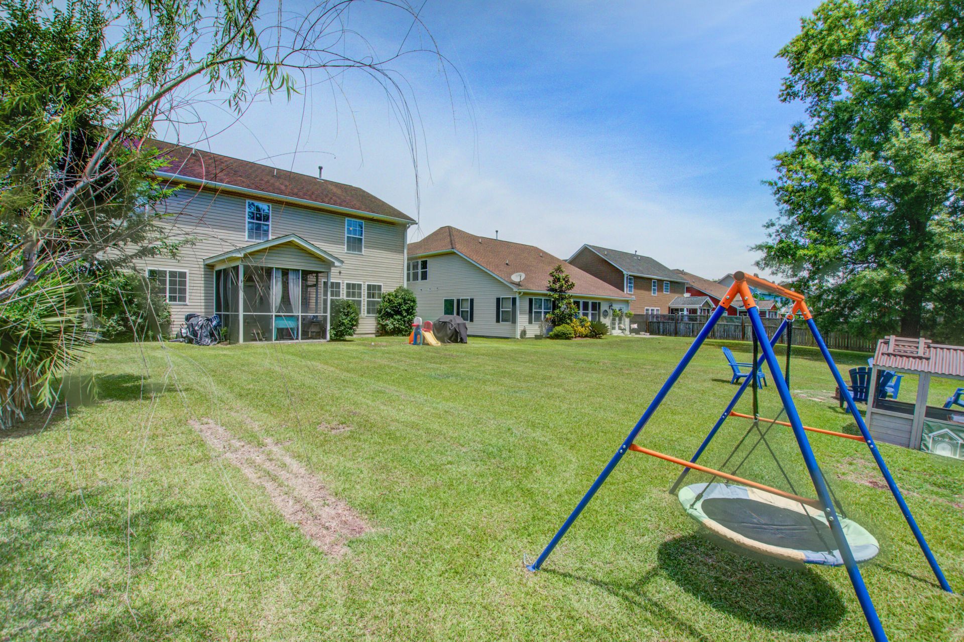 423 Glenmore Drive Photo 38