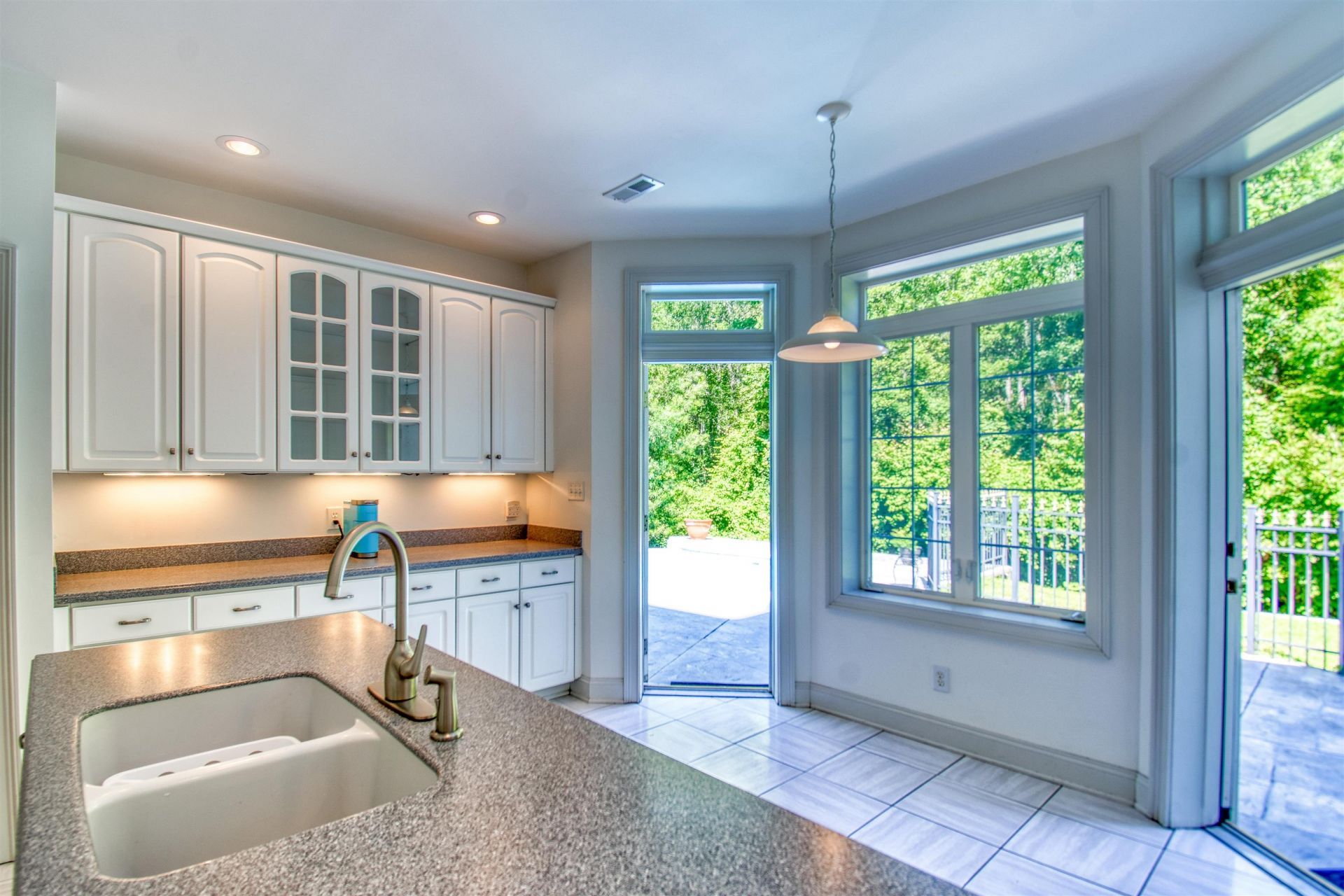 256 Long Ridge Dr. Photo 14