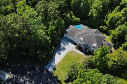 256 Long Ridge Dr. photo 4