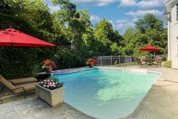 256 Long Ridge Dr. photo 4