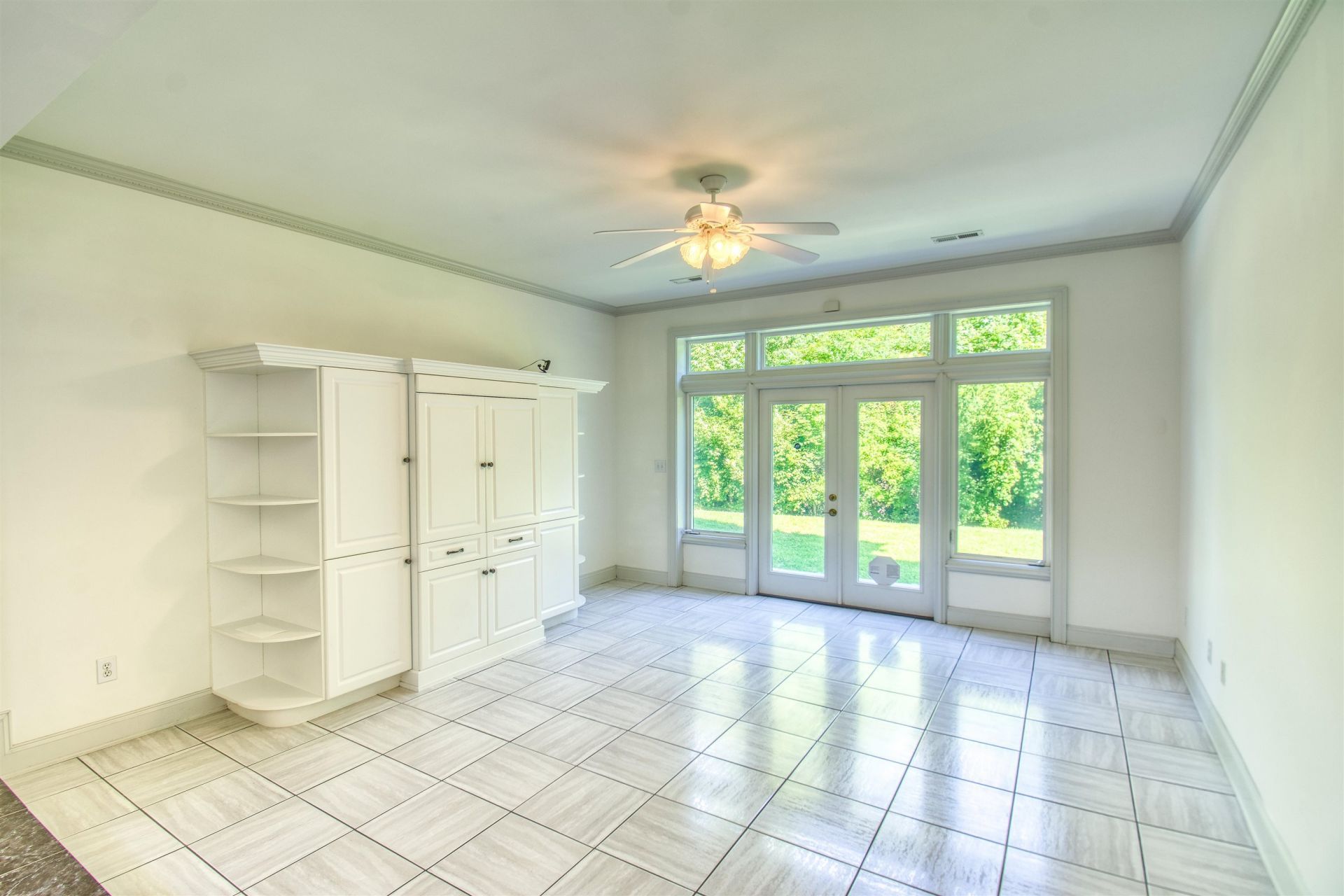 256 Long Ridge Dr. Photo 6