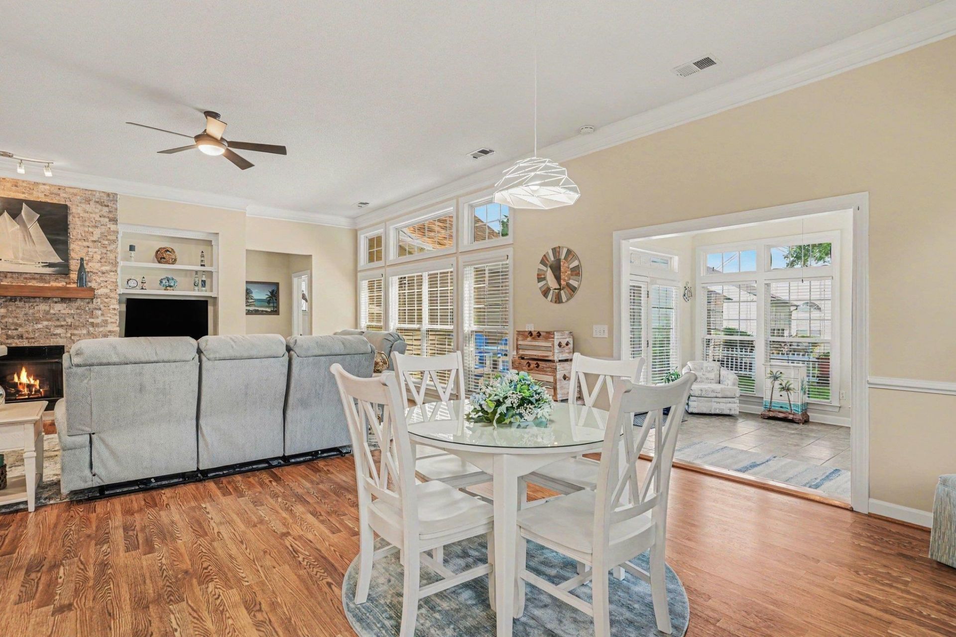 9835 Winchester Ct. Photo 9