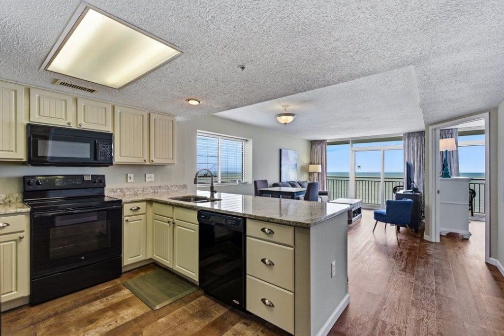 2000 Ocean Blvd. N  Photo 9