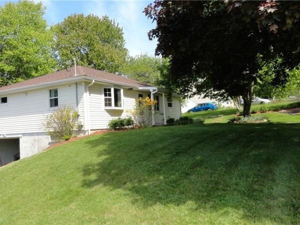 11 Lamp Post Lane , New Cumberland, WV 26047