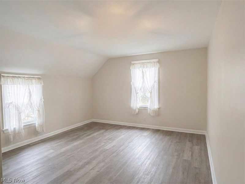 2800 Hillside Road, Seven Hills, OH 44131 Photo 12