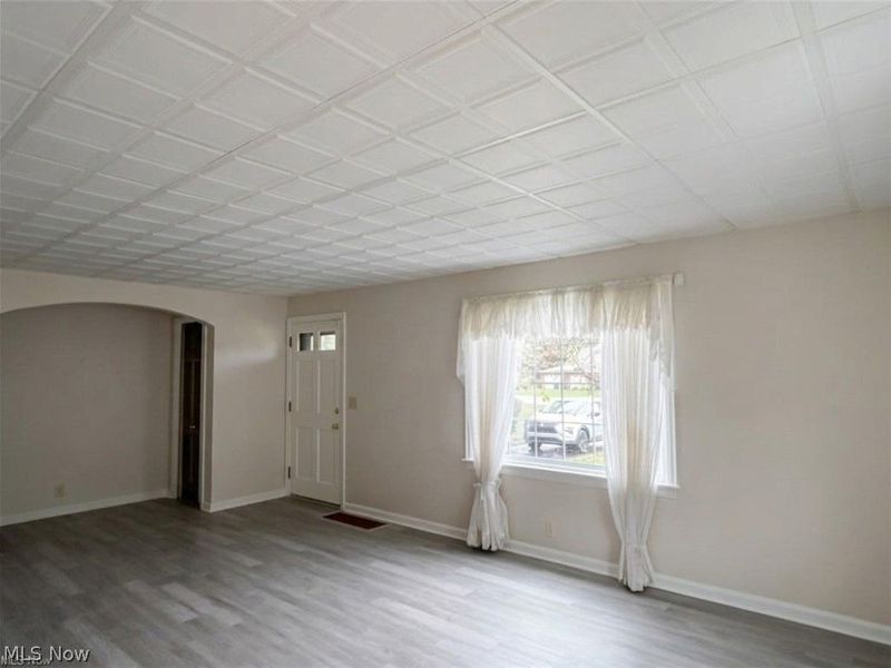2800 Hillside Road, Seven Hills, OH 44131 Photo 3