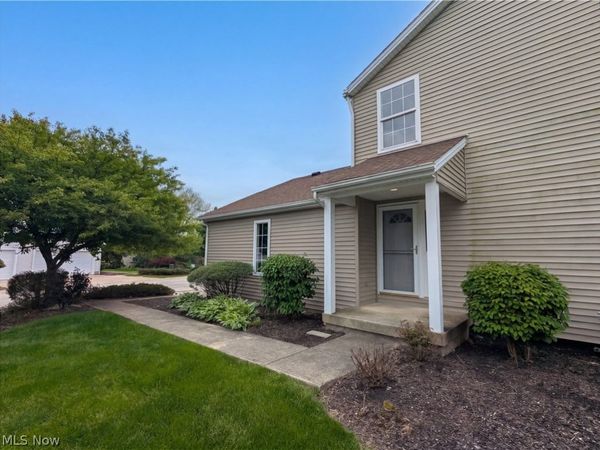 1352 Meadow Run , Copley, OH 44321