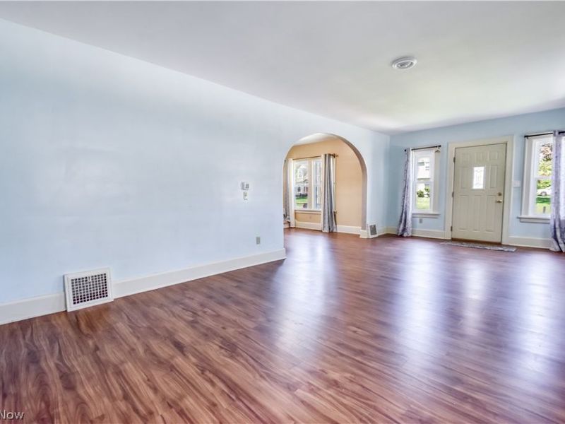 909 Lincoln Drive, Conneaut, OH 44030 Photo 6