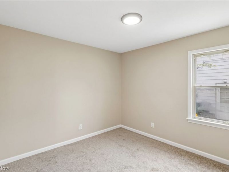 29234 Grand Boulevard, Wickliffe, OH 44092 Photo 18