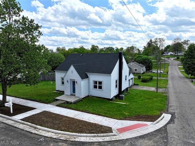 528 Maple Street SW, Sugarcreek, OH 44681 Photo 4