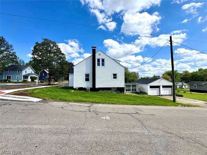 528 Maple Street SW, Sugarcreek, OH 44681 Photo 6