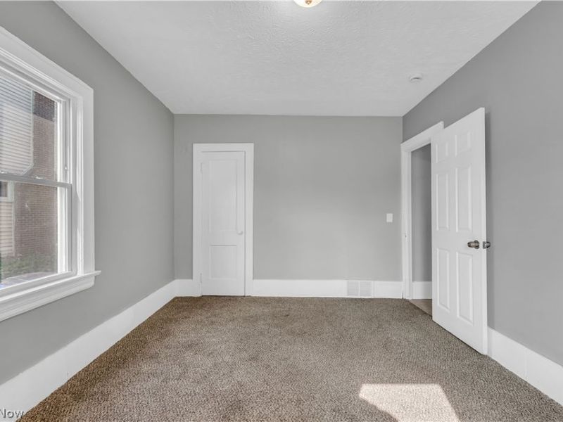 3429 Martin Luther King Jr Drive, Cleveland, OH 44104 Photo 14