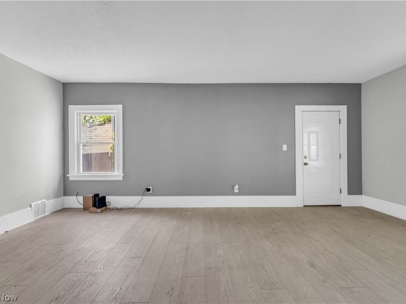 3429 Martin Luther King Jr Drive, Cleveland, OH 44104 Photo 4