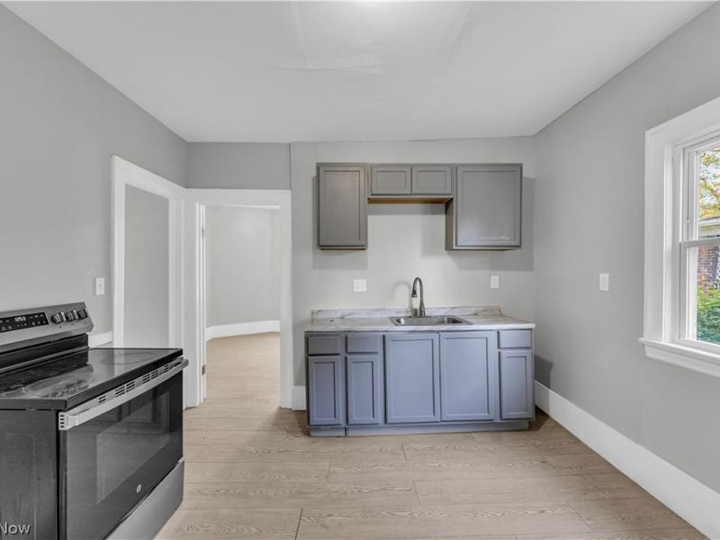 3429 Martin Luther King Jr Drive, Cleveland, OH 44104 Photo 6