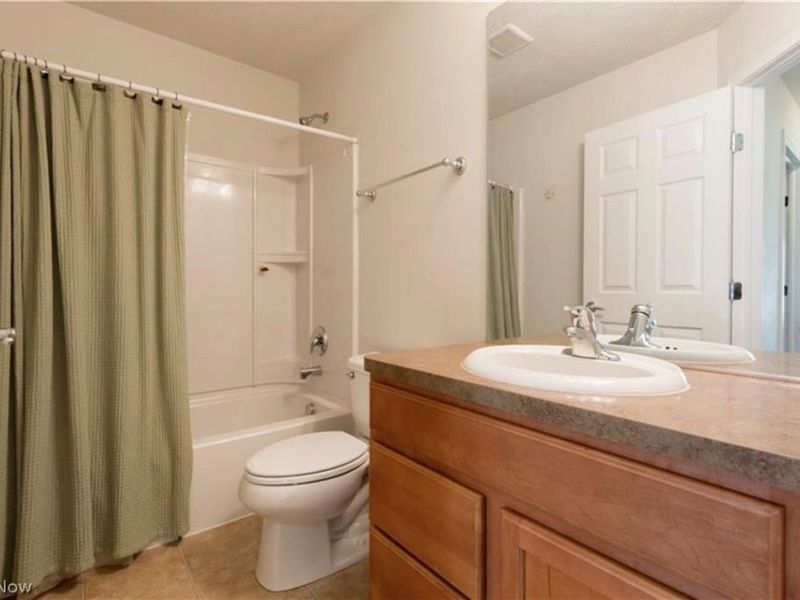 442 Turner Drive , Akron, OH 44321 Photo 15