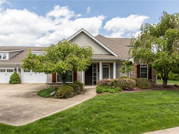 2009 Deacon Dr , Unit 4, Latrobe, PA 15650